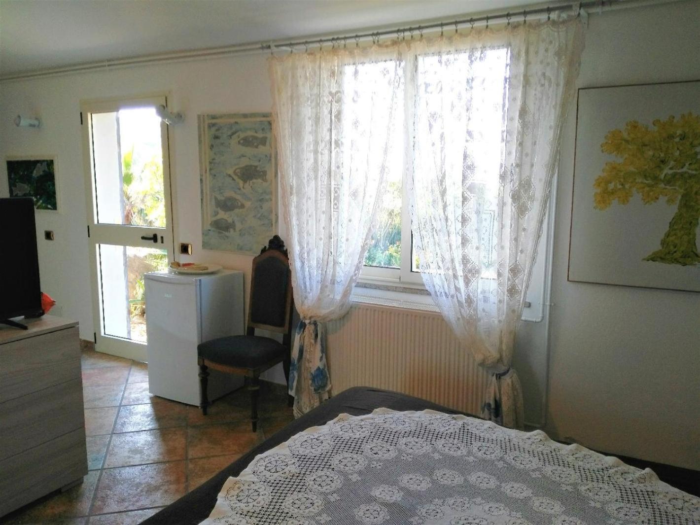 B&B Glamping Semaforo Capo Sperone SantʼAntìoco Стая снимка